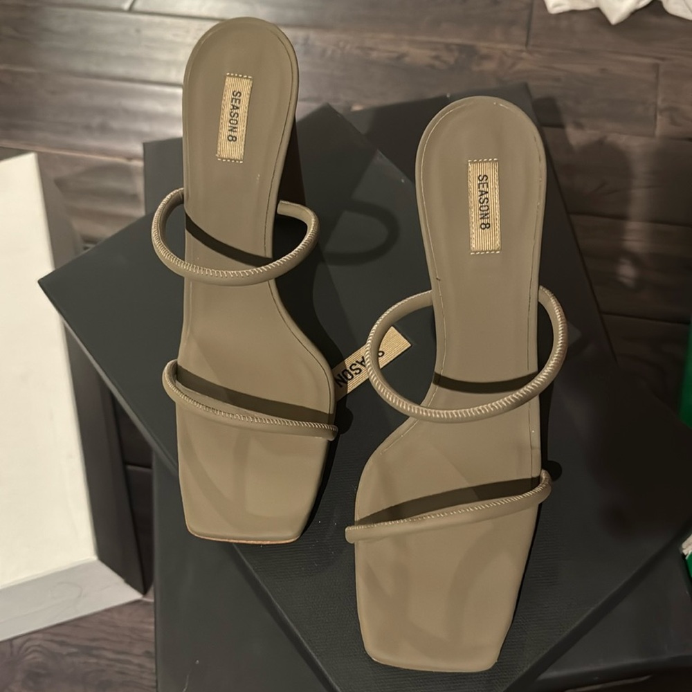 Yeezy season 8 sandals